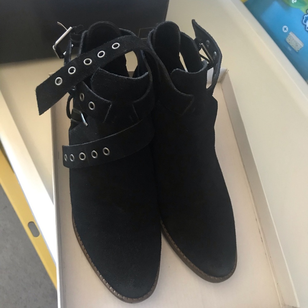 Black boots